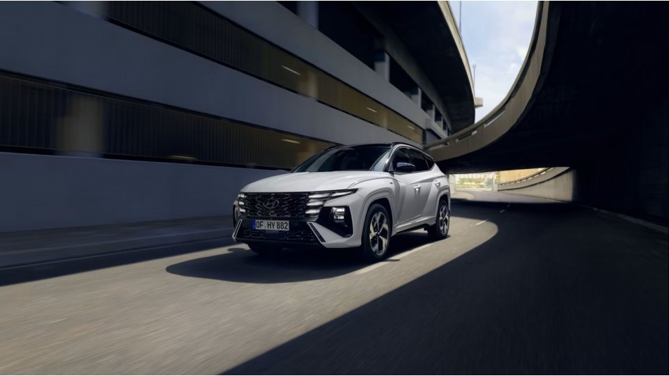 HYUNDAI TUCSON 1.6T 48V 160PS 6MT 2WD PREMIUM