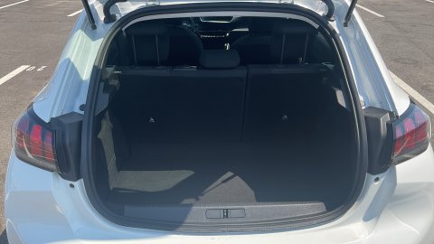 Peugeot 208 Active 1.5 100PS 2022