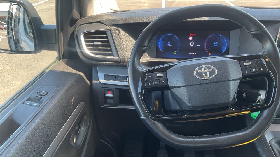 Toyota ProAce Verso Shuttle 2.0 142PS 2025