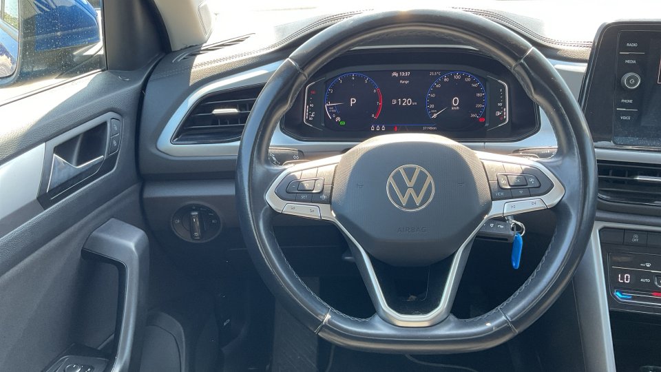 VOLKSWAGEN T-ROC LIFE 1.5 150PS 2022