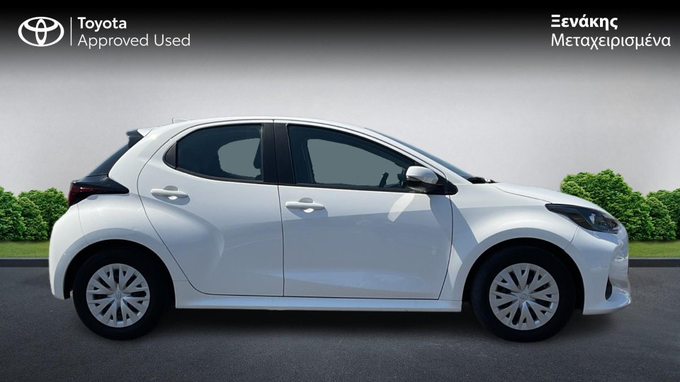 TOYOTA YARIS LIVE HYBRID 1.5 116PS 2025