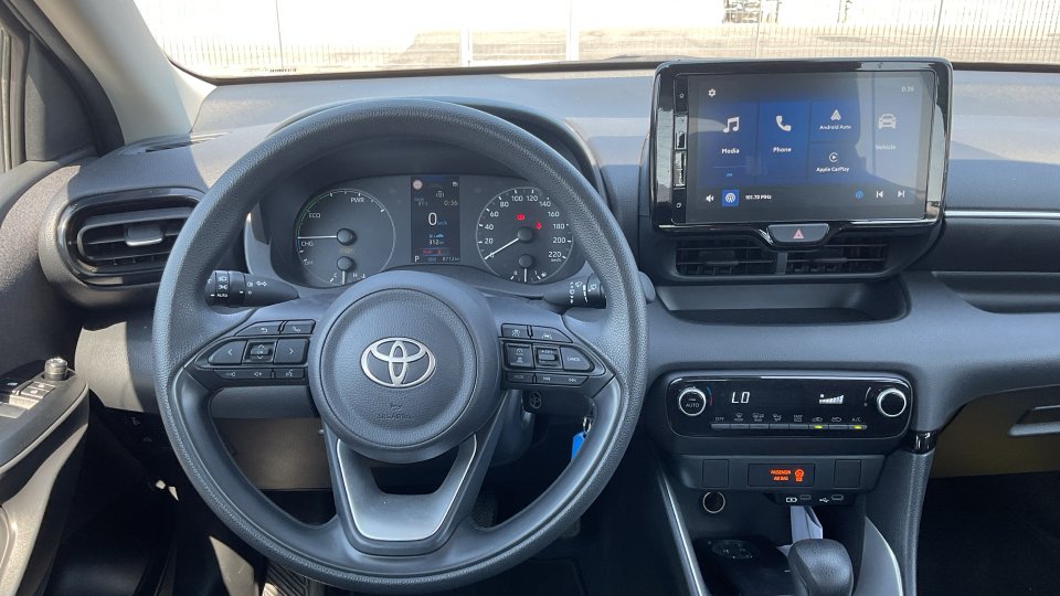 TOYOTA YARIS LIVE HYBRID 1.5 116PS 2025
