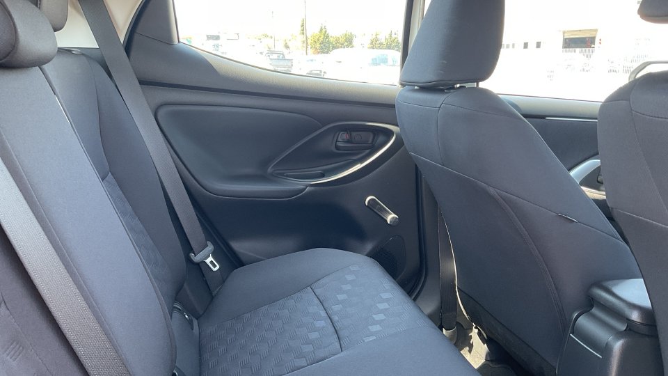 TOYOTA YARIS LIVE HYBRID 1.5 116PS 2025