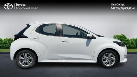 TOYOTA YARIS ACTIVE HYBRID 1.5 116PS 2022