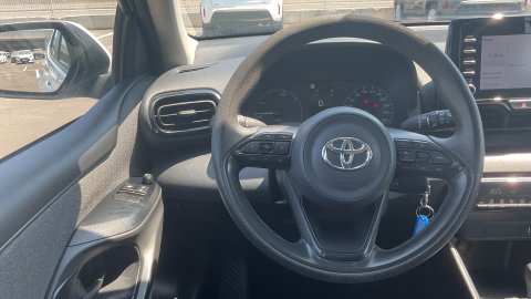 TOYOTA YARIS ACTIVE HYBRID 1.5 116PS 2022