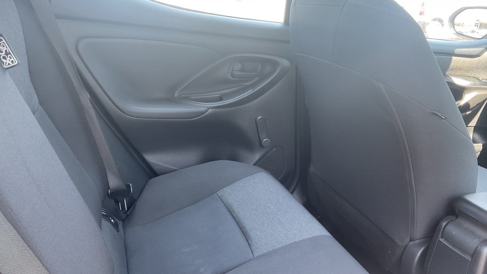 TOYOTA YARIS ACTIVE HYBRID 1.5 116PS 2022