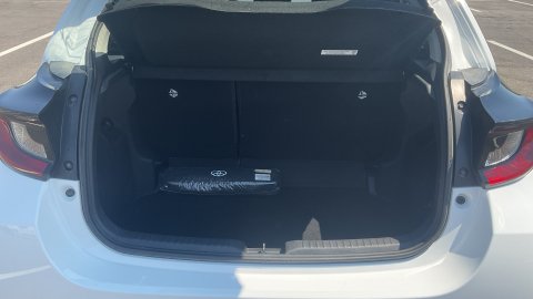 TOYOTA YARIS ACTIVE HYBRID 1.5 116PS 2022