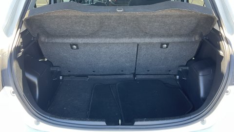 TOYOTA YARIS 1.4 90PS 2018