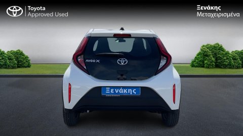 TOYOTA AYGO X X-PLAY 1.0 72PS 2025