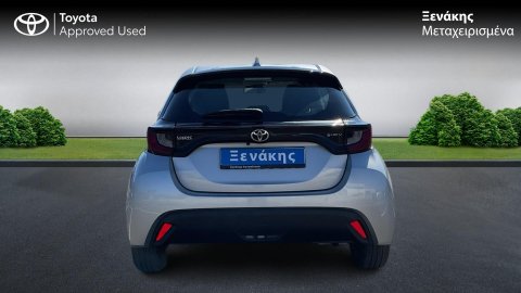 TOYOTA YARIS BUSINESS HYBRID 1.5 116PS 2025