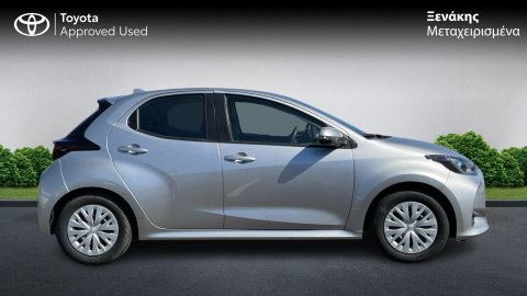 TOYOTA YARIS BUSINESS HYBRID 1.5 116PS 2025