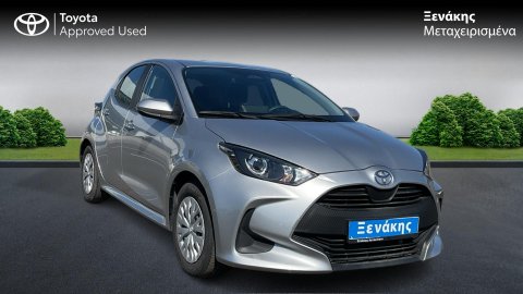 TOYOTA YARIS BUSINESS HYBRID 1.5 116PS 2025