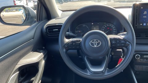 TOYOTA YARIS BUSINESS HYBRID 1.5 116PS 2025