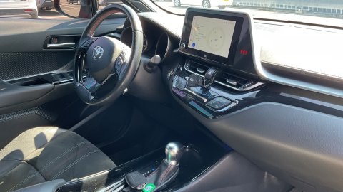 TOYOTA C-HR GR SPORT HYBRID 1.8 140PS