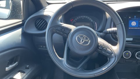 TOYOTA AYGO X X-PLAY 1.0 72PS 2025