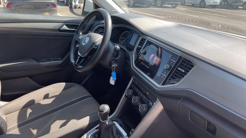 VOLKSWAGEN T-ROC ADVANCE 2022 1.0 110PS