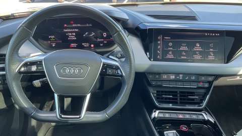 Audi e-tron GT QUATTRO 837KWH 476PS 2022