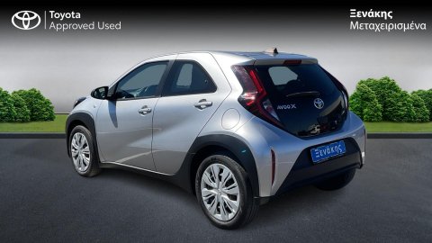 TOYOTA AYGO X X-PLAY 1.0 72PS 2025
