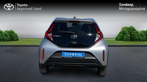 TOYOTA AYGO X X-PLAY 1.0 72PS 2025