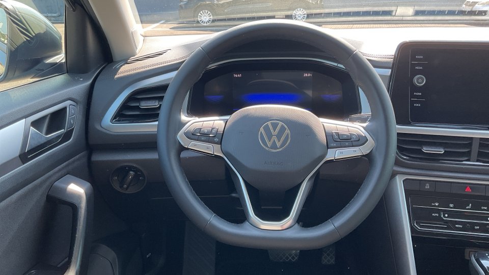 VOLKSWAGEN T-ROC LIFE 1.5 150PS 2022