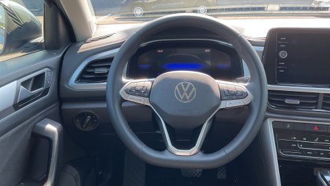 VOLKSWAGEN T-ROC LIFE 1.5 150PS 2022