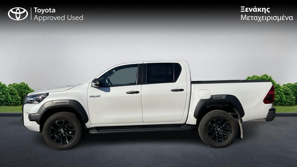 TOYOTA HILUX INVINCIBLE A/T HYBRID 2025 2.8 204PS
