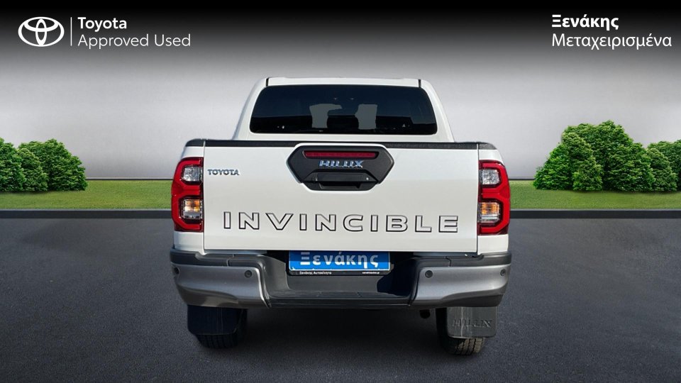 TOYOTA HILUX INVINCIBLE A/T HYBRID 2025 2.8 204PS