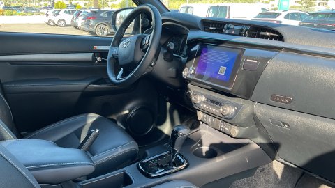 TOYOTA HILUX INVINCIBLE A/T HYBRID 2025 2.8 204PS