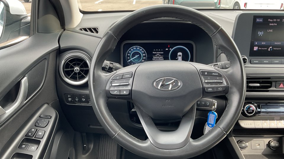 HYUNDAI KONA PREMIUM 2023 1.0 120PS