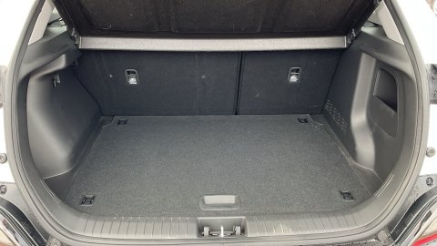 HYUNDAI KONA PREMIUM 2023 1.0 120PS