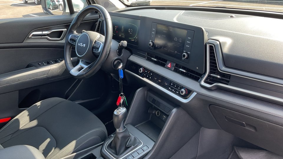 KIA SPORTAGE LX DYNAMIC HYBRID 2022 1.6 136PS