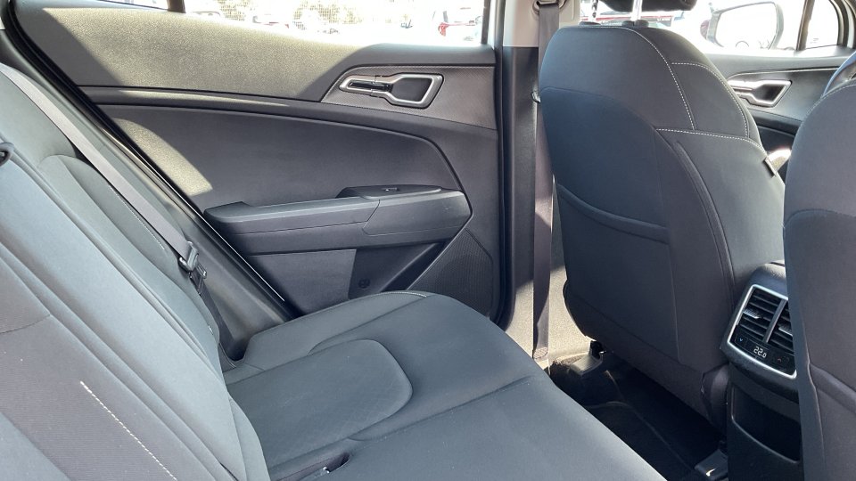 KIA SPORTAGE LX DYNAMIC HYBRID 2022 1.6 136PS