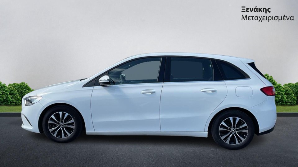 MERCEDES B180 BUSINESS 2022 1.3 136PS