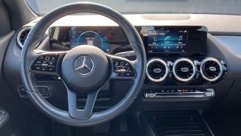 MERCEDES B180 BUSINESS 2022 1.3 136PS