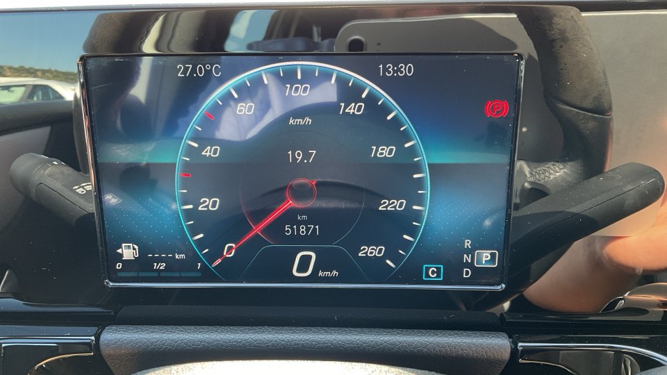 MERCEDES B180 BUSINESS 2022 1.3 136PS