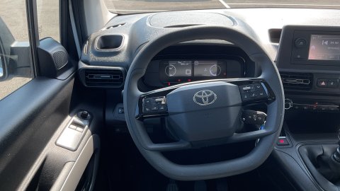 TOYOTA PROACE CITY VERSO ACTIVE 7SEATS 2025 1.2 110PS