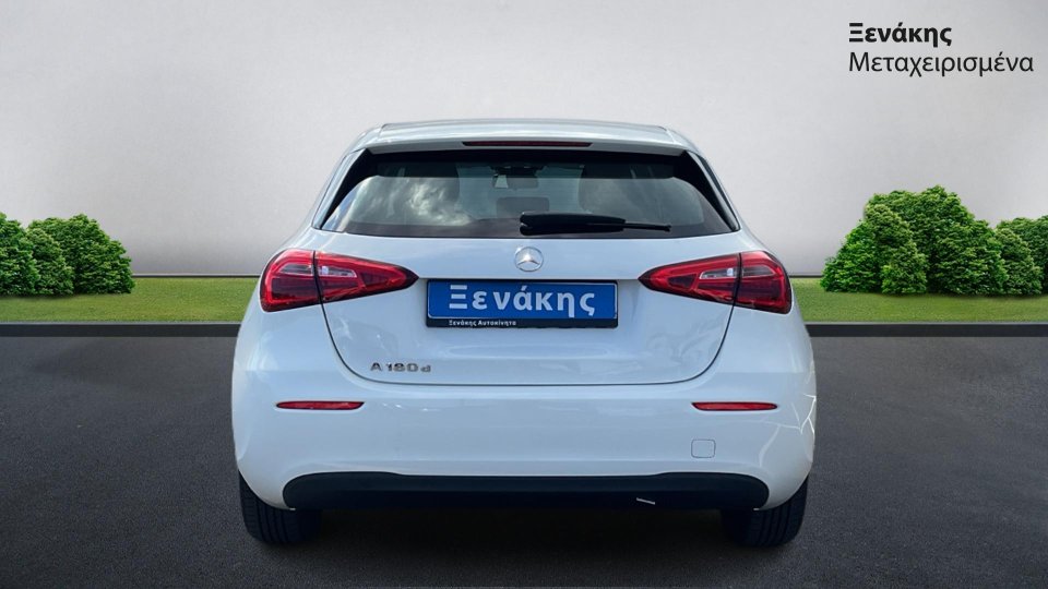 MERCEDES A180 STYLE 2021 1.5 116PS