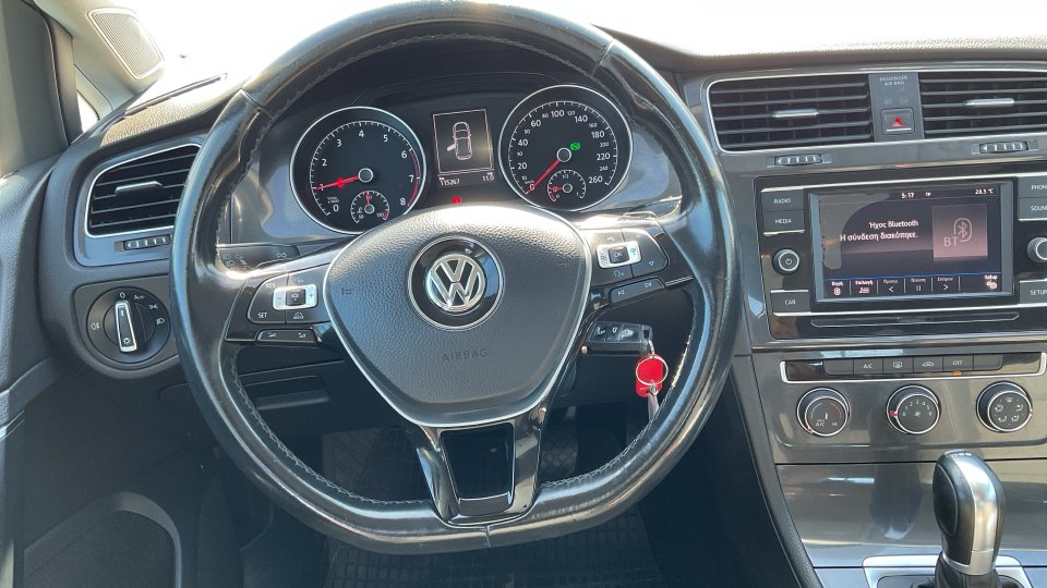 VOLKSWAGEN GOLF 2017 1.0 116PS