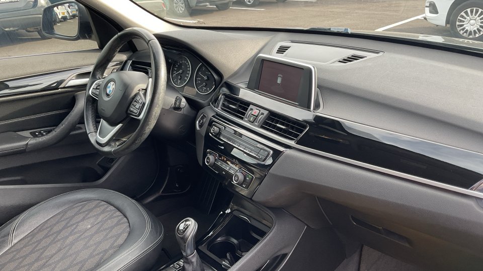 BMW X1 SDRIVE 18i X-LINE 2017 1.5 140PS