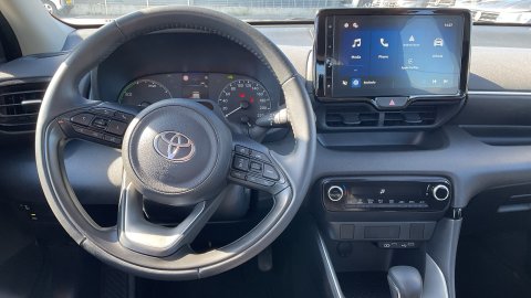 TOYOTA YARIS ACTIVE HYBRID 2026 1.5 116PS
