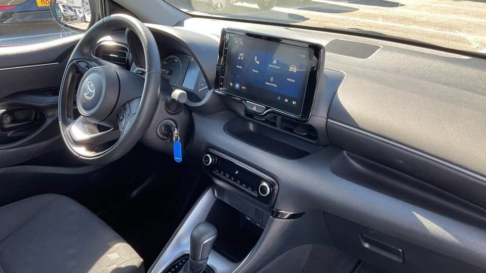 TOYOTA YARIS ACTIVE HYBRID 2026 1.5 116PS