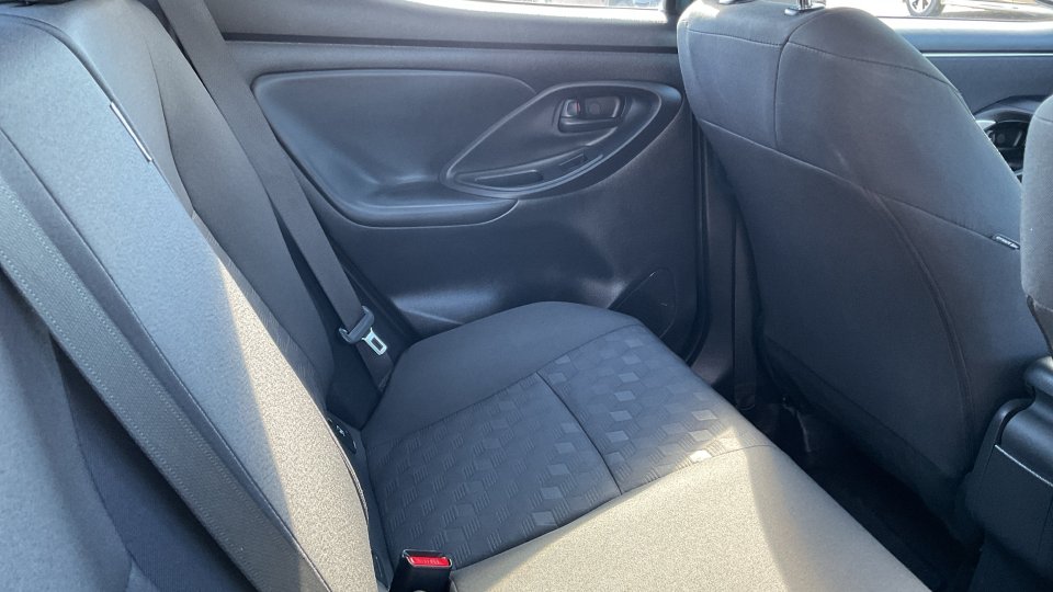 TOYOTA YARIS ACTIVE HYBRID 2026 1.5 116PS