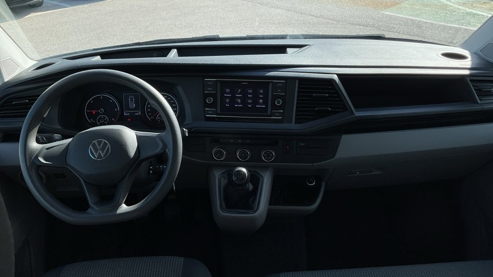 VW TRANSPORTER KOMBI 2023 110PS 