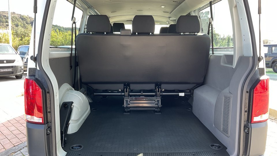 VW TRANSPORTER KOMBI 2023 110PS 
