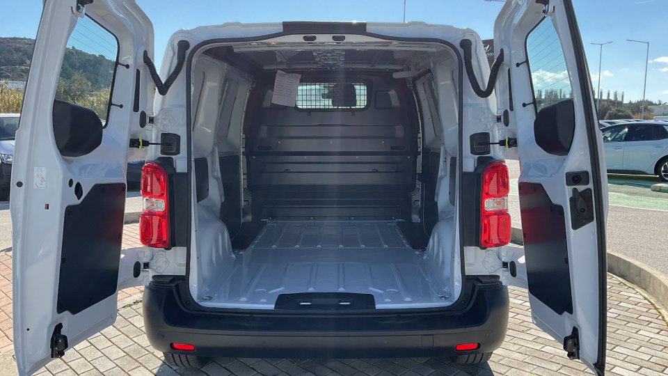 PEUGEOT EXPERT 2023 120PS 