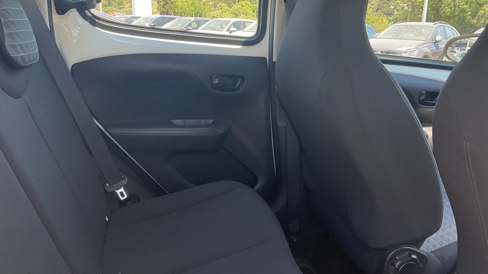PEUGEOT  108  ACTIVE  2021  72PS