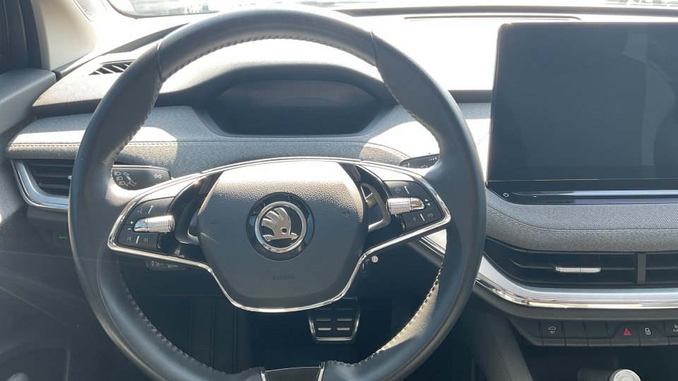 SKODA ENYAQ 2022 180PS