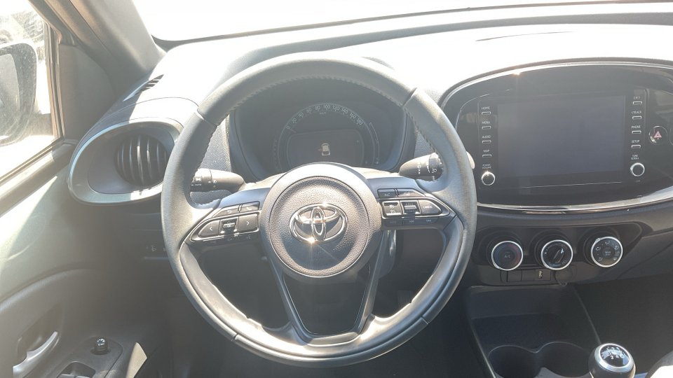 TOYOTA AYGO X X-PULSE 2023 72PS