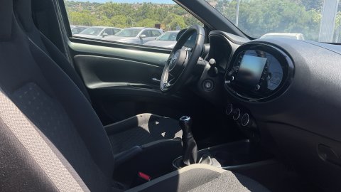TOYOTA AYGO X X-PULSE 2023 72PS
