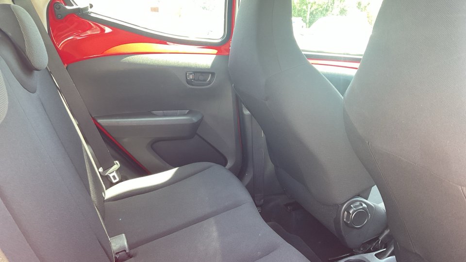 TOYOTA AYGO 2021 72PS